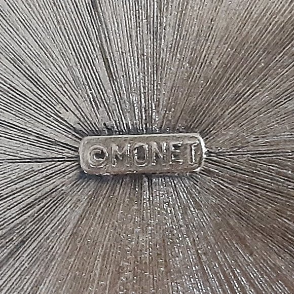 MONET Art Deco style brasstone pin/brooch with 3 stones - Picture 5 of 5